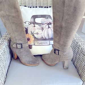 Gorgeous Talbots Grey Suede Tall Boots